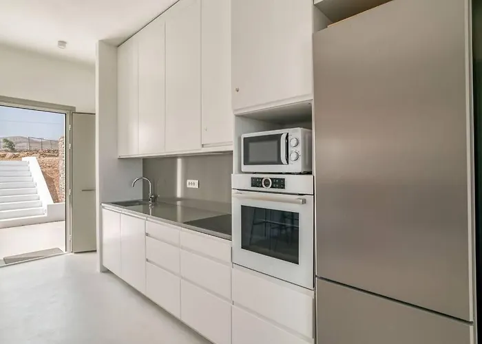 Ena - Getaway Villa Logaras